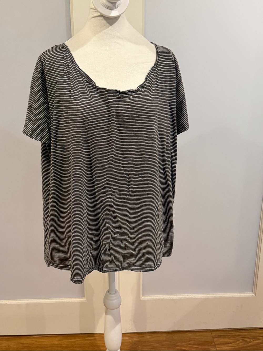 Pact Women's Gray and White Striped Scoop Neck Short Sleeve Tee